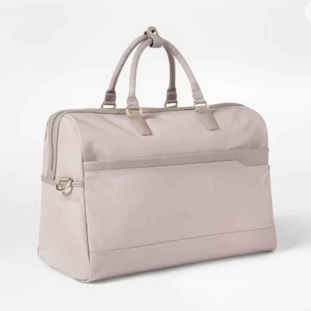 Signature Weekender Bag Taupe - Open Story™ NWT
